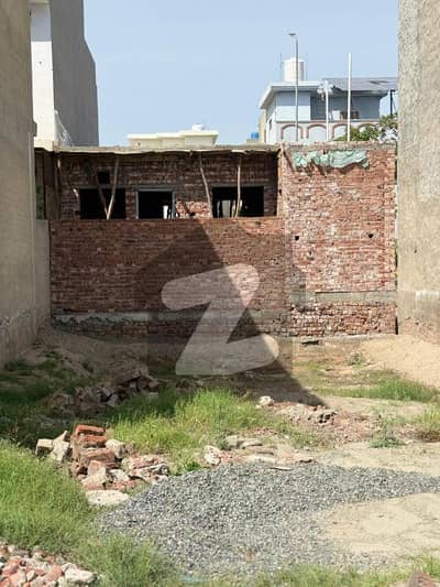 Aesthetic Prime Location Residential Plot Of 10 Marla For sale Is Available
