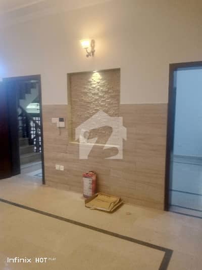Ground portion For rent 3 Bed 3 Bath TV lounge DD tile flooring kitchen car parking