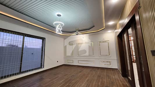 Precinct 9 Bahria Hills 500Sq. Yds Brand New Well Maintian Villa for Sale | A++ Construction | Most Prime Location | Near Masjid & Park