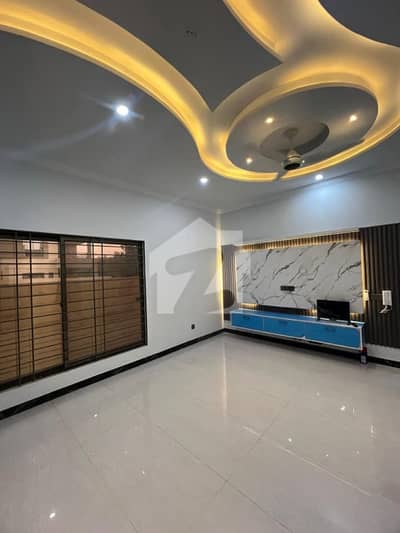 Precinct 1 - 272 Sq Yds Brand New Villa With A++ Construction Near By Masjid Prime Location