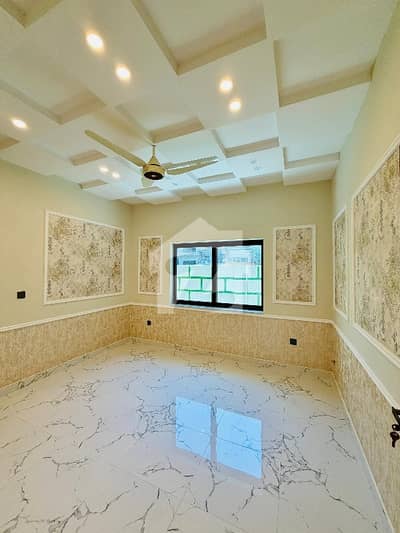 House Of 3200 Square Feet For sale In G-15/1