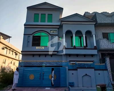 جی ۔ 15 اسلام آباد میں 5 کمروں کا 8 مرلہ مکان 3.45 کروڑ میں برائے فروخت۔ جی ۔ 15 اسلام آباد میں 5 کمروں کا 8 مرلہ مکان 3.45 کروڑ میں برائے فروخت۔