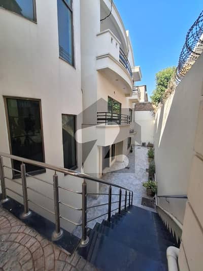Beautiful Luxury 6 Bedroom House For Sale In F-10/1 Prime VIP Location 511 Sq. Yds CDA Transfer