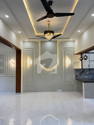 5 MARLA BRAND NEW HOUSE AVAILABLE FOR SALE