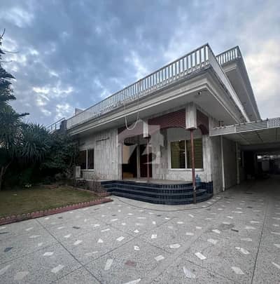 A 511 Square Yards House Has Landed On Market In F-10/4 Of Islamabad