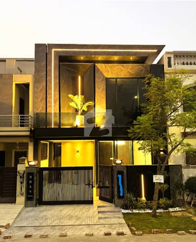Brand New 5 Marla Designer Villa Near Park & Boulevard Easy Approach Through Main Road 5 Minute Drive From Dolmen Mall