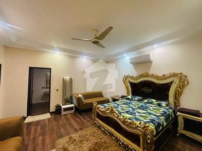 1 kanal Used Bungalow at Prime Location