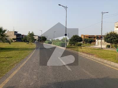 Commercial Plot Ready To Buy A Commercial Plot In Sitara Park City Faisalabad