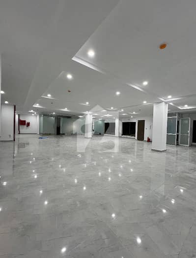 Spacious Commercial Space For Rent Best For Corporate Offices, Multinational Companies &Amp; Software Houses