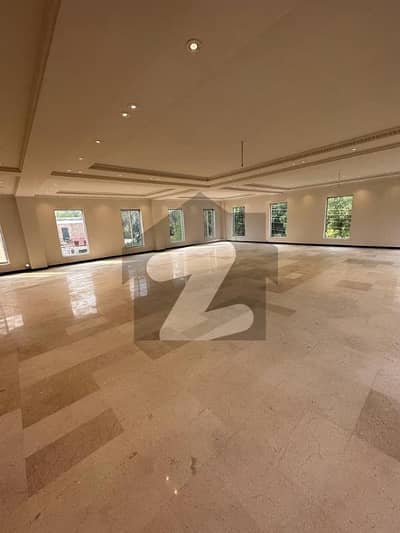 6000 Sq Ft Commercial Hall Is Available FOR