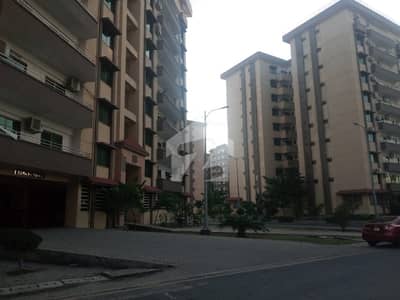 10 Marla 3 Bed New Design Flat For Sale In Askari 11 Lahore
