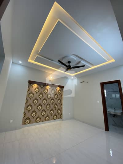 35*70 Brend New Ground portion Available For Rent G-13 (Luxury) Brend New (First entry)
