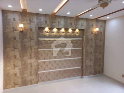 بحریہ ٹاؤن اقبال بلاک بحریہ ٹاؤن سیکٹر ای,بحریہ ٹاؤن,لاہور میں 5 کمروں کا 10 مرلہ مکان 1.3 لاکھ میں کرایہ پر دستیاب ہے۔ بحریہ ٹاؤن اقبال بلاک بحریہ ٹاؤن سیکٹر ای,بحریہ ٹاؤن,لاہور میں 5 کمروں کا 10 مرلہ مکان 1.3 لاکھ میں کرایہ پر دستیاب ہے۔