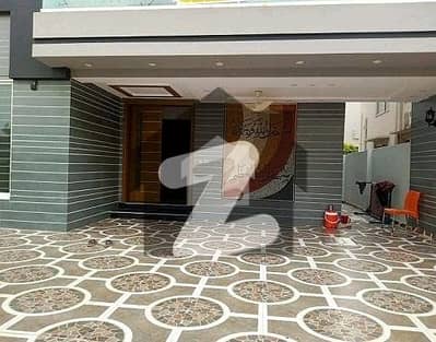 بحریہ ٹاؤن جینیپر بلاک بحریہ ٹاؤن سیکٹر سی,بحریہ ٹاؤن,لاہور میں 5 کمروں کا 10 مرلہ مکان 1.1 لاکھ میں کرایہ پر دستیاب ہے۔ بحریہ ٹاؤن جینیپر بلاک بحریہ ٹاؤن سیکٹر سی,بحریہ ٹاؤن,لاہور میں 5 کمروں کا 10 مرلہ مکان 1.1 لاکھ میں کرایہ پر دستیاب ہے۔