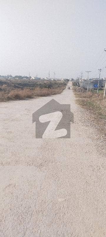 5 Marla Plot With Ideal Access