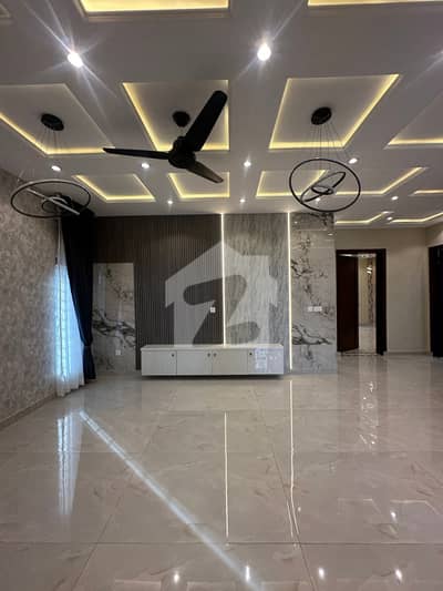 1 Kanal Like Brand New Luxury Upper Portion in Talha block bahria town lahore