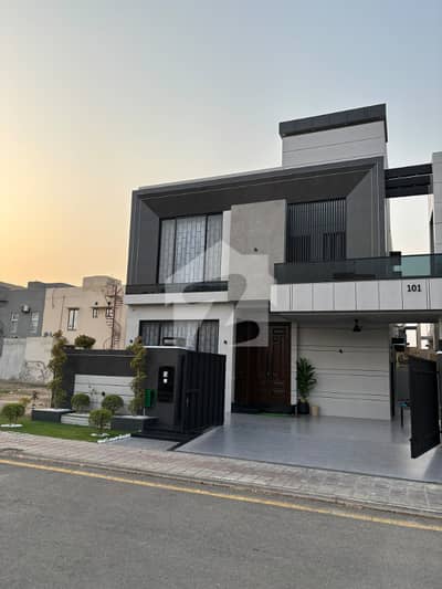 10 MARLA BRAND NEW ULTRA LUXURY MODERN HOUSE FOR SALE IN SECTOR C BLOCK BAHRIA TOWN LAHORE