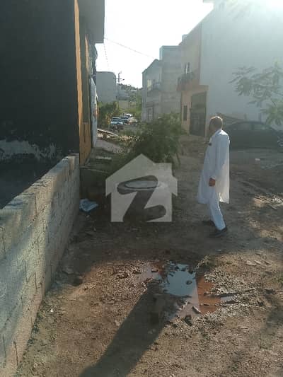 بنی گالہ اسلام آباد میں 5 مرلہ رہائشی پلاٹ 40.0 لاکھ میں برائے فروخت۔
