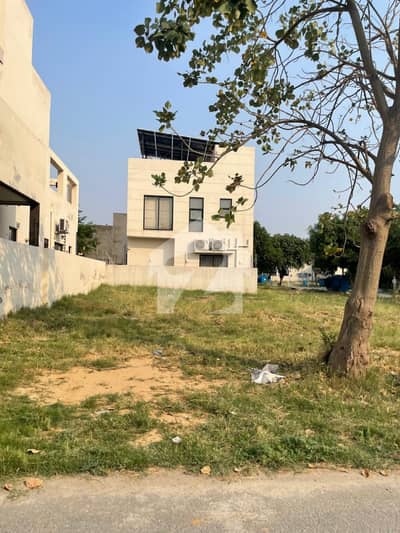 ڈی ایچ اے 9 ٹاؤن - بلاک ای ڈی ایچ اے 9 ٹاؤن,ڈی ایچ اے ڈیفینس,لاہور میں 5 مرلہ رہائشی پلاٹ 85.0 لاکھ میں برائے فروخت۔