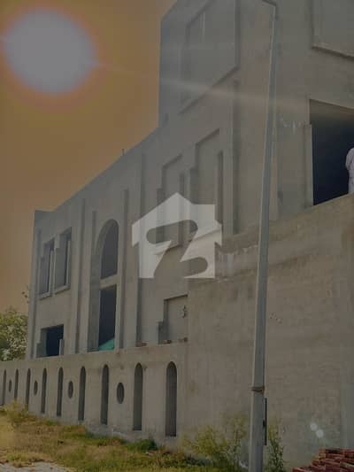 Tauheed Block 23-Marla Elite Corner House for Sale | Bahria Town | Basement Club, Full-Size Pool & Cinema