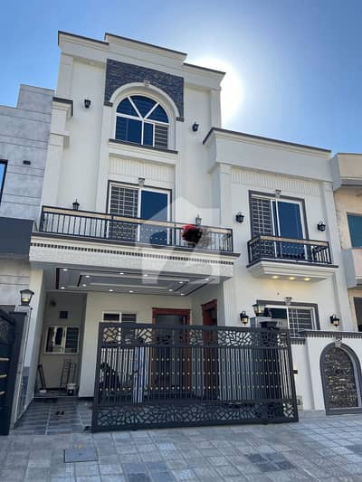 8 Marla Brandnew House For Sale In G-14/4 Islamabad
