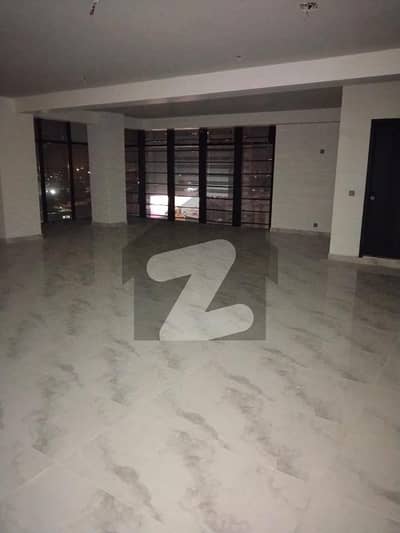 OFFICE IS AVAILABLE ON THE RENT INTHE NEW COMMERCIAL BUILDING AT SHEEDE E MILLAT ROAD