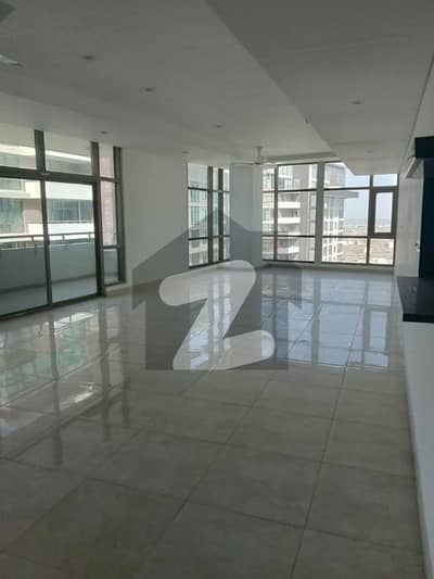 3-Beds Apartment Available For Rent
