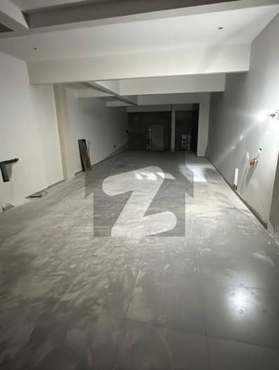 1200 SQ FEET SHOP AVAILABLE FOR RENT