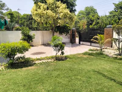 2 Kanal Used Modern Design Most Beautiful Bungalow For Sale At Prime Location Of Dha Lahore Near To Park Masjid & Commercial Market