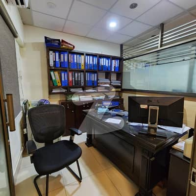 FURNISH OFFICE FLOOR FOR RENT OUT CLOSE LOCATION