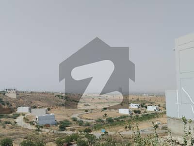 ALI BLOCK MOST HEIGHTED LOCATION SINGLE BELT + 80 FEET ROAD 250 YARD PLOT WITH AMAIZING VIEW AVAILABLE FOR SALE IN BAHRIA TOWN KARACHI