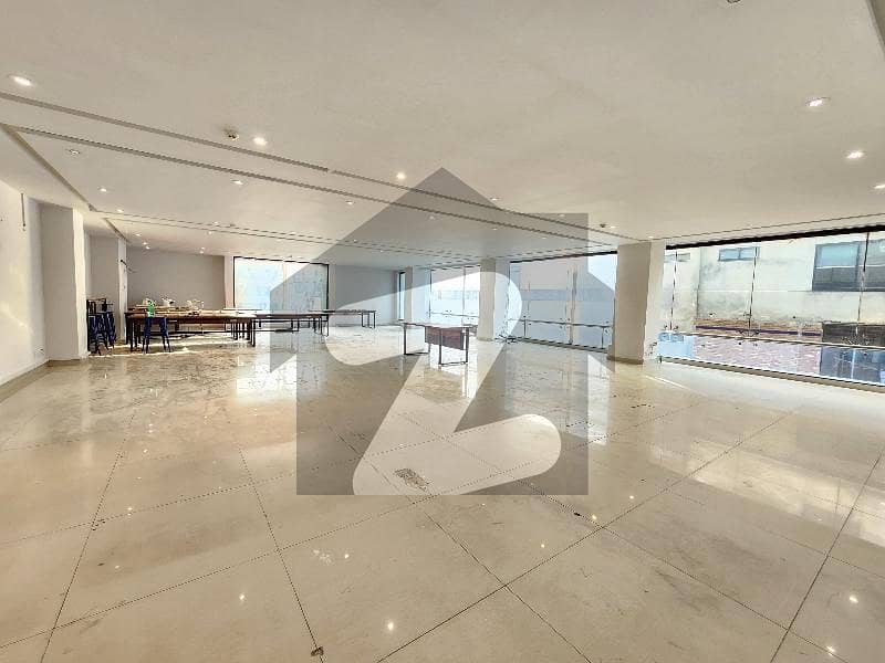 OFFICE FLOOR HALL AVAILABLE FOR RENT OFFICE FLOOR HALL AVAILABLE FOR RENT