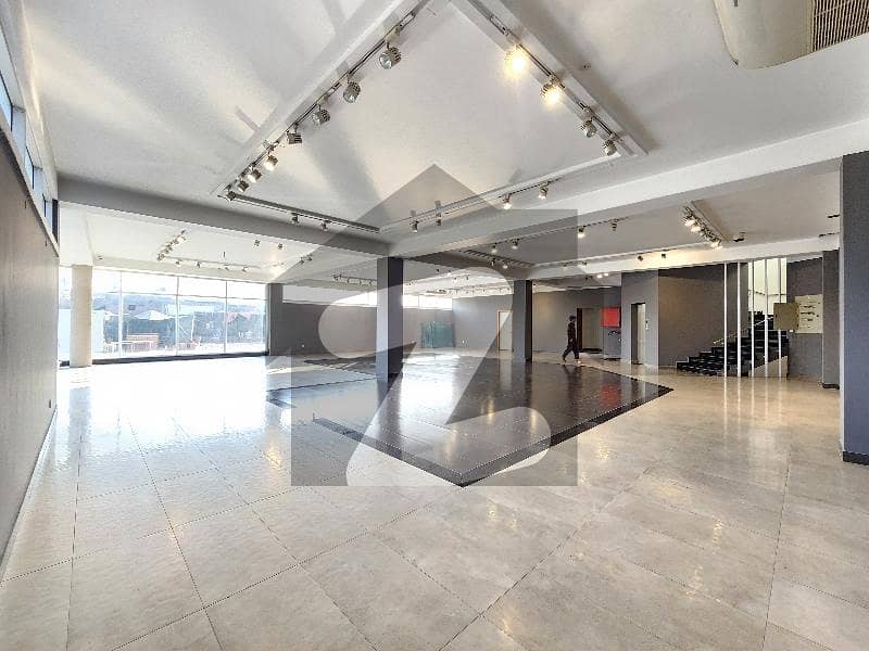 1 Kanal Corner Commercial Building 1 Kanal Corner Commercial Building