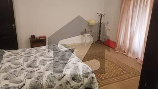 F11 500 SQUARE YARD HOUSE MARBLED FLOOR 5 BEDS 2KITCHENS SERVANT QUARTER PARK 4CARS REASONABLE RENT