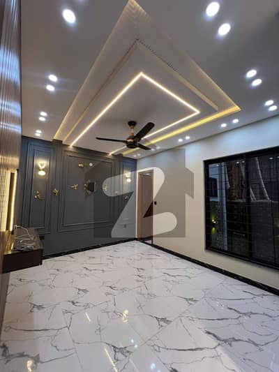 5 Marla Full House Available For Rent In Park View City Lahore