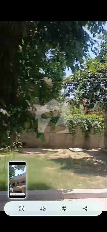 یونیورسٹی ٹاؤن پشاور میں 4 کمروں کا 1 کنال مکان 8.2 کروڑ میں برائے فروخت۔