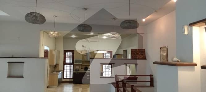 1000 Yards Bungalow For Sale In DHA Phase 6