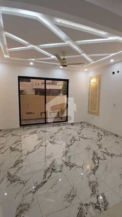 10 Marla House For Sale Ideal Location