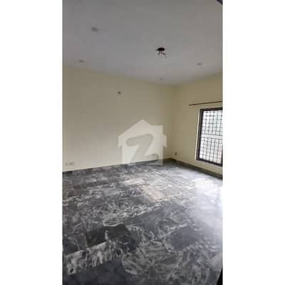 5 Lower Portion Available For Rent Good Location