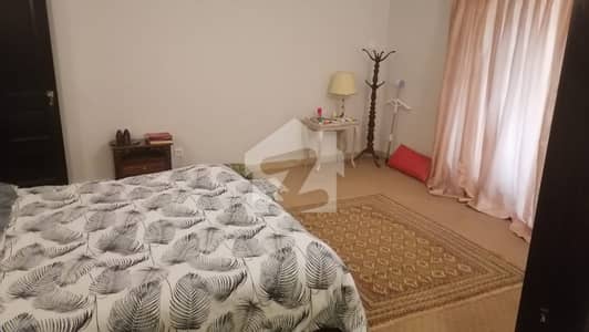 F11 500 SQUARE YARD HOUSE MARBLED FLOOR 5 BEDS 2KITCHENS SERVANT QUARTER PARK 4CARS REASONABLE RENT