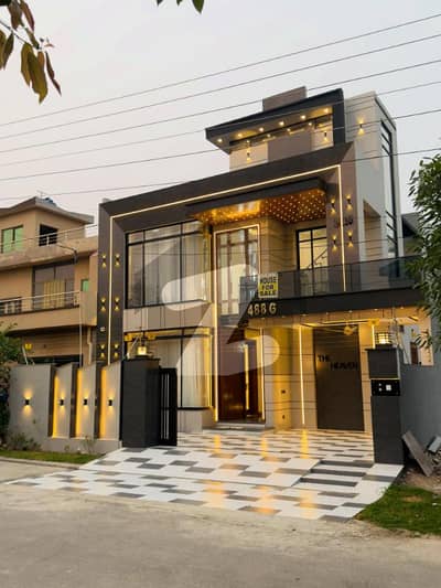10 Marla Ultra Modern Luxury House For Sale