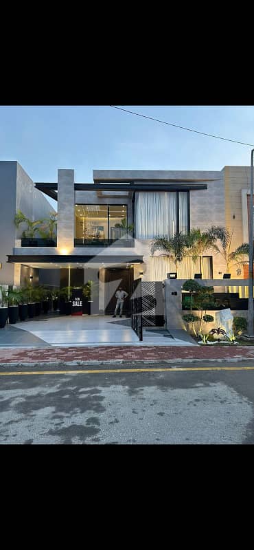 10 Marla Elegant Brand New House For Sale In Park View City, Lahore