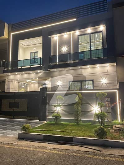 سٹی ہاؤسنگ سکیم جہلم میں 4 کمروں کا 7 مرلہ مکان 2.85 کروڑ میں برائے فروخت۔
