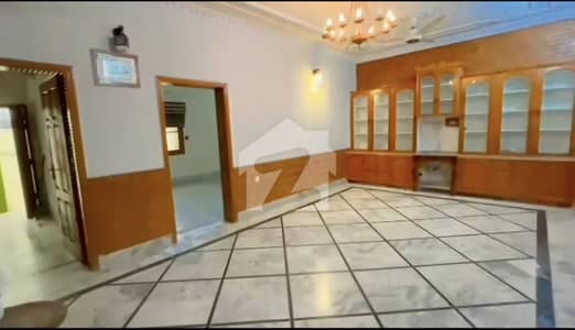حیات آباد فیز 6 - ایف5 حیات آباد فیز 6,حیات آباد,پشاور میں 5 کمروں کا 5 مرلہ مکان 3.65 کروڑ میں برائے فروخت۔
