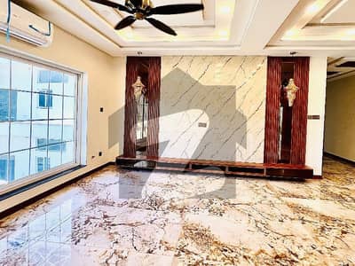 PARK FACE ELEGANT DESIGNER HOUSE FOR SALE