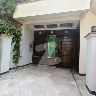 1 Bedroom Apartment Capital Residencia Is Good Location For Rent.