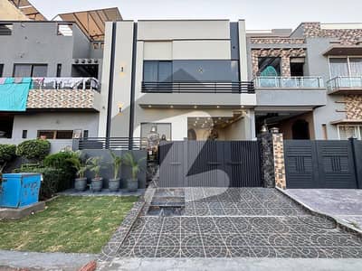 سٹی ہاؤسنگ فیز 1 - بلاک ڈی ڈی سٹی ہاؤسنگ ۔ فیز 1,سٹی ہاؤسنگ سوسائٹی,گوجرانوالہ میں 4 کمروں کا 5 مرلہ مکان 2.3 کروڑ میں برائے فروخت۔