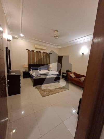 500 Square Yards House In DHA Defence For sale At Good Location 500 Square Yards House In DHA Defence For sale At Good Location