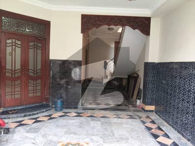 پشاور روڈ راولپنڈی میں 7 کمروں کا 12 مرلہ مکان 5.75 کروڑ میں برائے فروخت۔