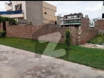 عباسیہ ٹاؤن رحیم یار خان میں 11 مرلہ رہائشی پلاٹ 1.45 کروڑ میں برائے فروخت۔
